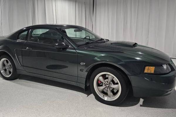 2001 Ford Mustang GT Deluxe Coupe