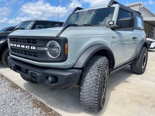 Ford Bronco with VIN: 1FMDE5AP1NLB04655