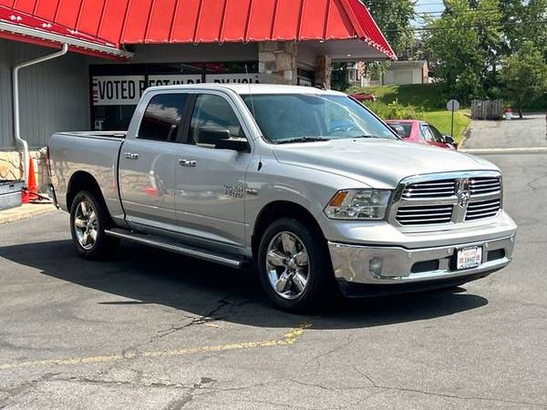 Ram 1500 with VIN: 3C6RR7LT1JG176264