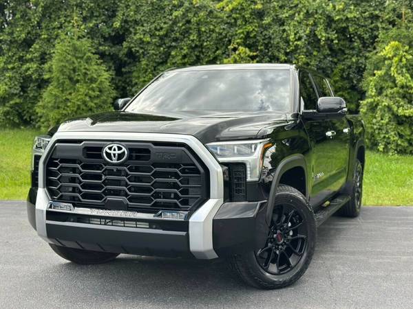 Toyota Tundra with VIN: 5TFJA5DB8PX085696