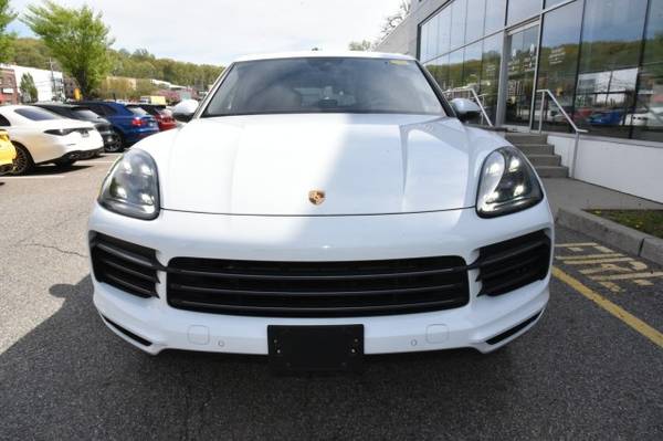 Porsche Cayenne with VIN: WP1AA2AY9NDA07304