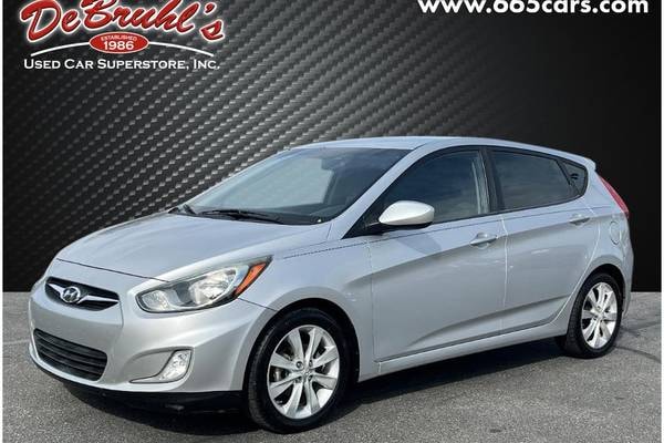 2012 Hyundai Accent SE Hatchback