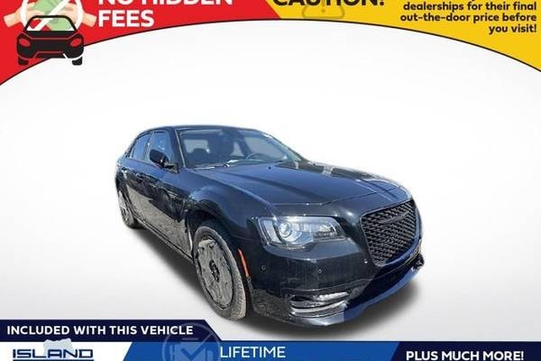 2023 Chrysler 300 Touring L