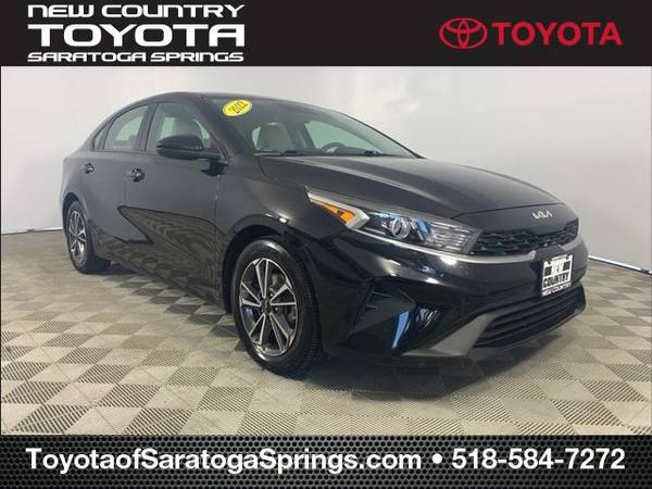 Kia Forte with VIN: 3KPF24AD7NE464186