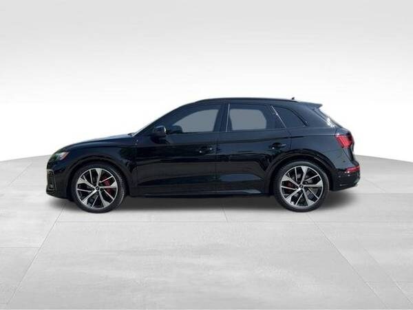 Audi SQ5 with VIN: WA1C4AFY5M2018891
