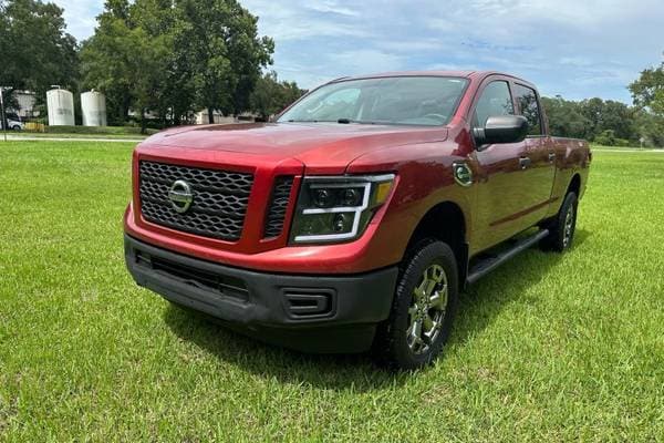 2017 Nissan Titan XD S Diesel Crew Cab