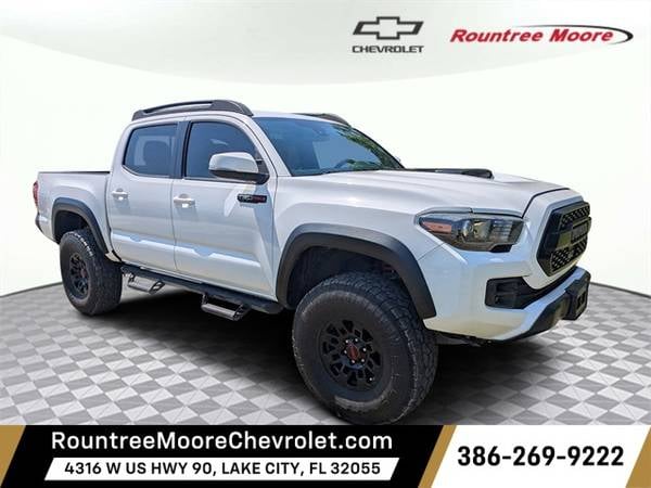 Toyota Tacoma with VIN: 5TFCZ5AN0JX137331