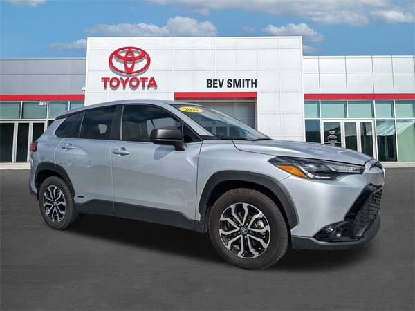Toyota Corolla Cross Hybrid with VIN: 7MUFBABG5RV059369