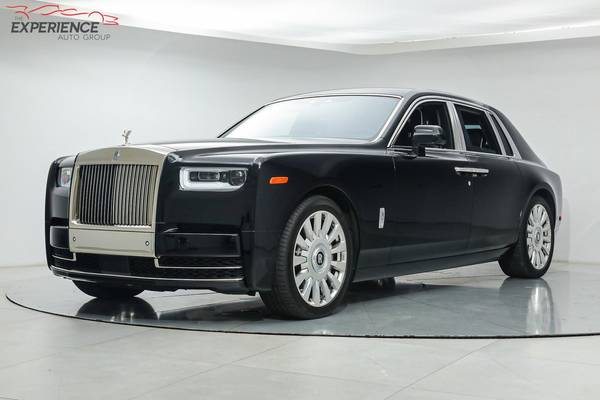 2022 Rolls-Royce Phantom Base