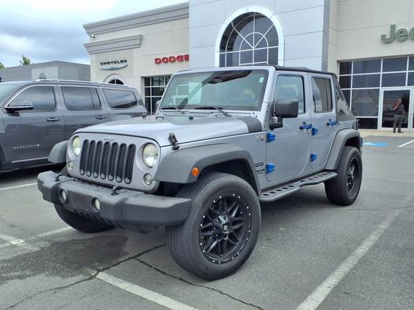 Jeep Wrangler with VIN: 1C4BJWDG0EL134819
