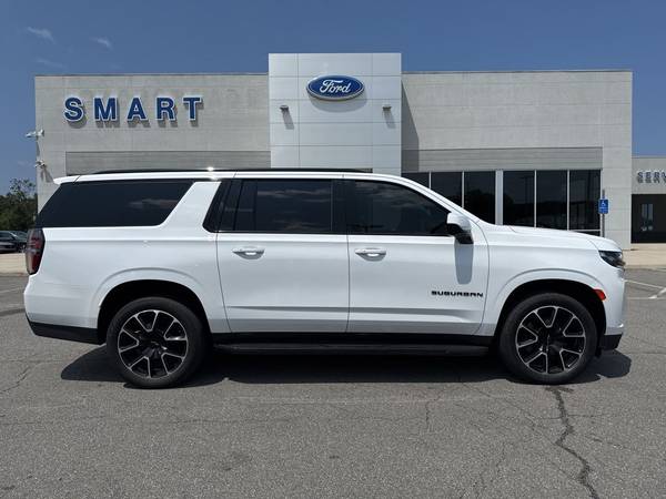 Chevrolet Suburban with VIN: 1GNSKEKD5MR400824