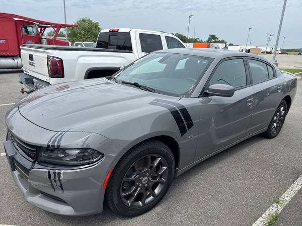Dodge Charger with VIN: 2C3CDXJG9JH323972