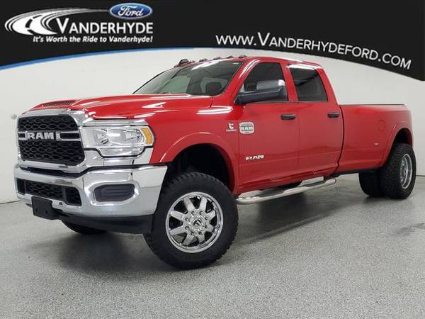 Ram 3500 with VIN: 3C63RRGL6LG114292