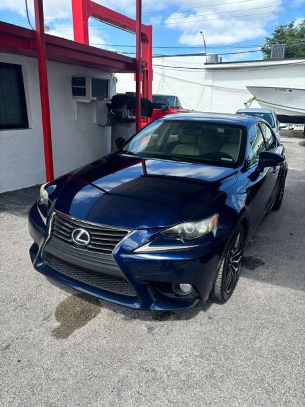Lexus IS 250 with VIN: JTHBF1D27E5006105