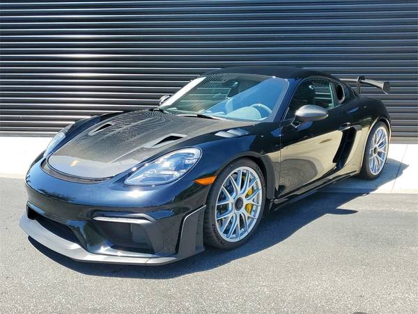 Porsche 718 Cayman with VIN: WP0AE2A81RK274931