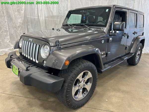Jeep Wrangler with VIN: 1C4HJWEG5HL596385