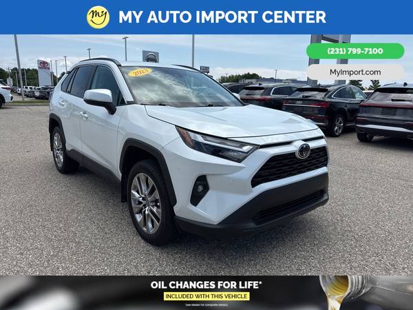 Toyota RAV4 with VIN: 2T3C1RFV3PW267494