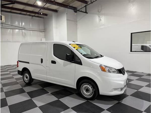 Nissan NV200 with VIN: 3N6CM0KN6MK693324