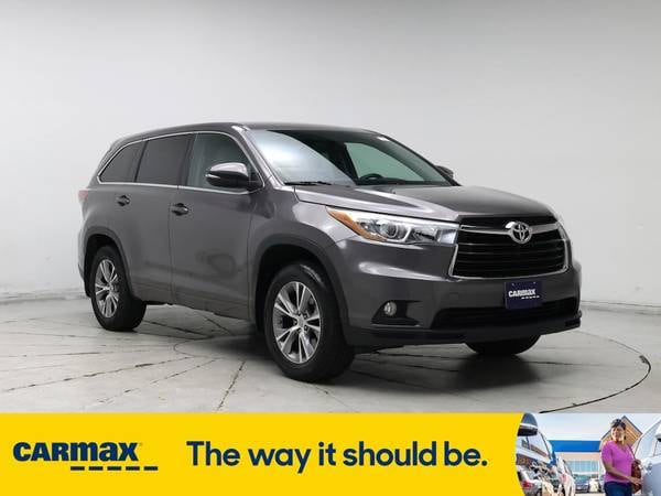 Toyota Highlander with VIN: 5TDZKRFH0FS053712