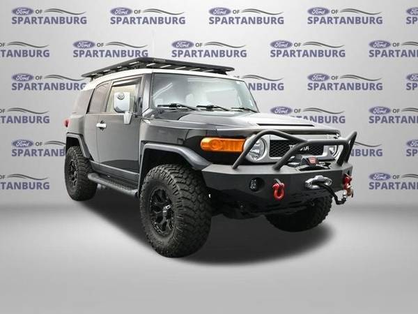 Toyota FJ Cruiser with VIN: JTEBU4BF9EK207421
