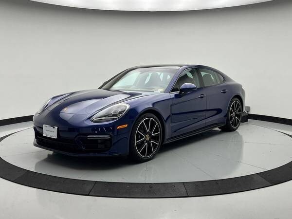 Porsche Panamera with VIN: WP0AG2A72PL135612