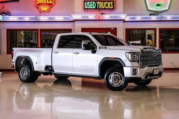 GMC Sierra 3500HD with VIN: 1GT49WEYXNF305583