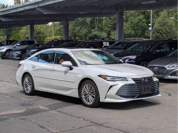 Toyota Avalon with VIN: 4T1DZ1FB0LU046281
