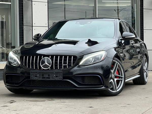 Mercedes-Benz C-Class with VIN: 55SWF8HB7FU071413
