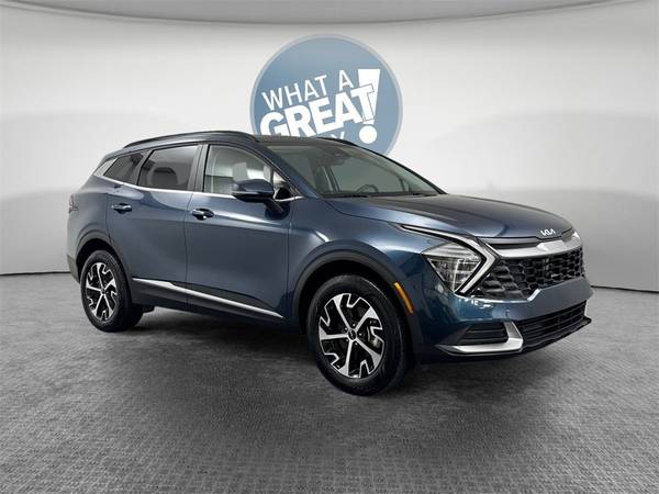 Kia Sportage Hybrid with VIN: KNDPVCDG2R7143092