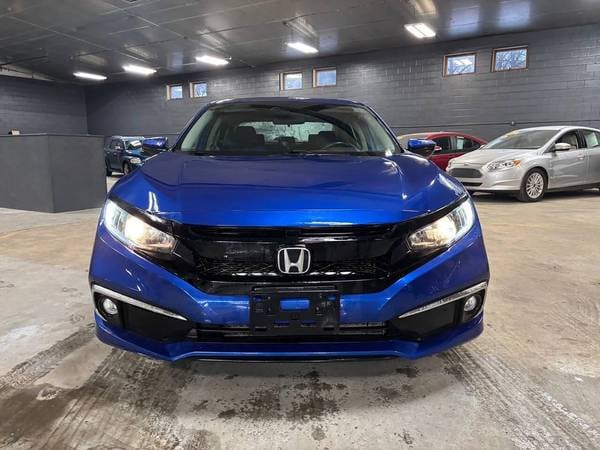 Honda Civic with VIN: 19XFC1F35ME001652