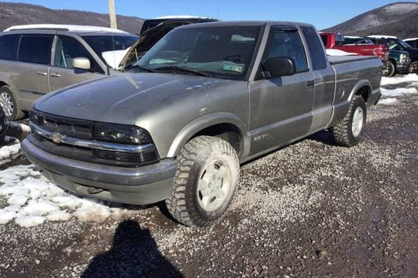 2003 Chevrolet S-10 LS  Extended Cab