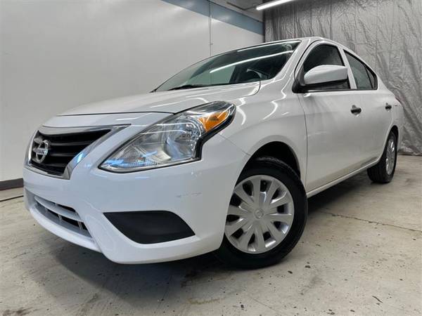 Nissan Versa with VIN: 3N1CN7AP5HL803584