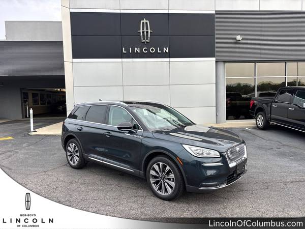 Lincoln Corsair with VIN: 5LMCJ2DH1LUL17331