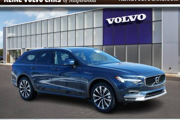 2024 Volvo V90 Cross Country B6 Plus
