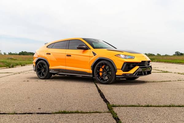 Lamborghini Urus with VIN: ZPBUC3ZL9RLA30593