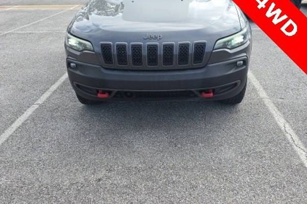 2022 Jeep Cherokee Trailhawk