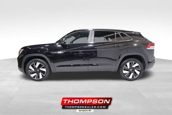 Volkswagen Atlas Cross Sport with VIN: 1V2WE2CAXRC211390