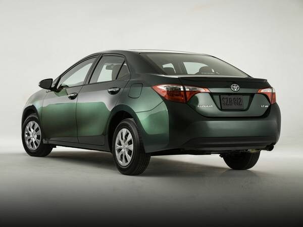 Toyota Corolla with VIN: 2T1BURHE3GC676704