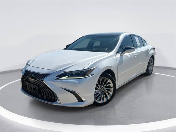 Lexus ES 350 with VIN: 58AFZ1B11MU097448