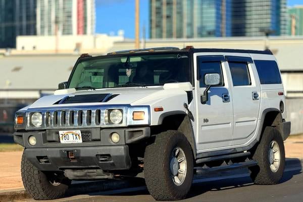 2004 HUMMER H2 Base