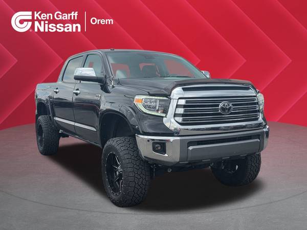 Toyota Tundra with VIN: 5TFAY5F16JX708062