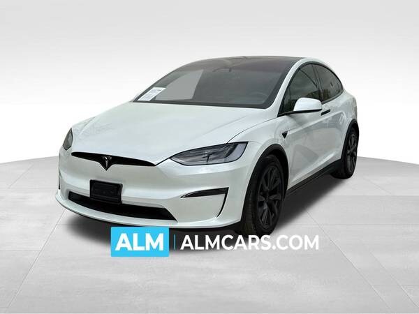 Tesla Model X with VIN: 7SAXCDE58PF424252