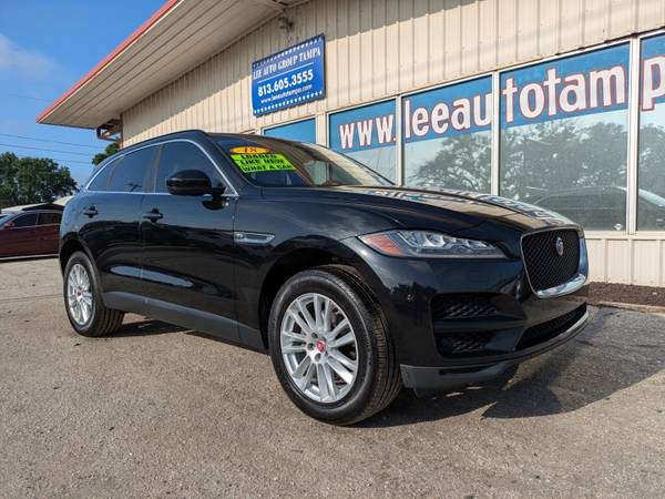 Jaguar F-PACE with VIN: SADCK2FXXJA282588