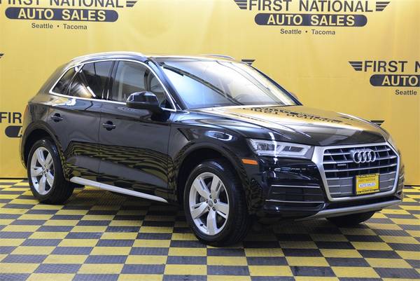 Audi Q5 with VIN: WA1BNAFY4J2232758