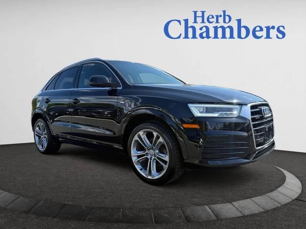 Audi Q3 with VIN: WA1GFCFS5GR015794