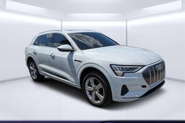 2019 Audi e-tron Prestige quattro