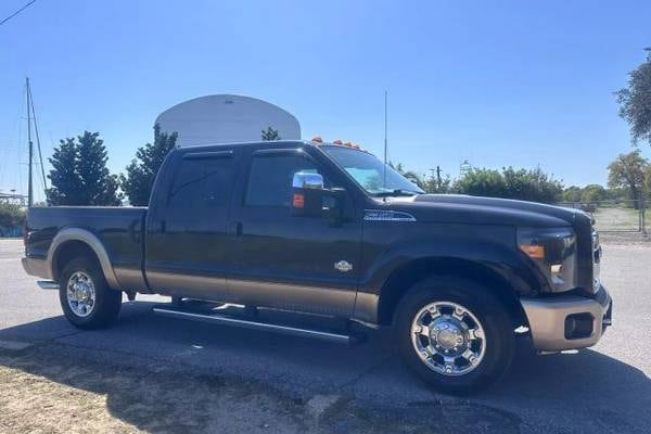 2013 Ford F-350 Super Duty King Ranch  Crew Cab