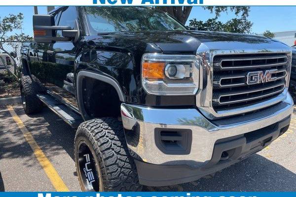 2017 GMC Sierra 2500HD Base  Crew Cab