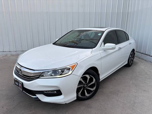 Honda Accord with VIN: 1HGCR2F70HA064663