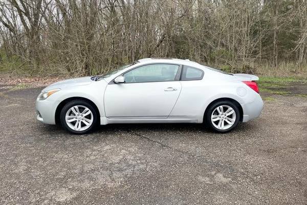 2010 Nissan Altima 2.5 S Coupe